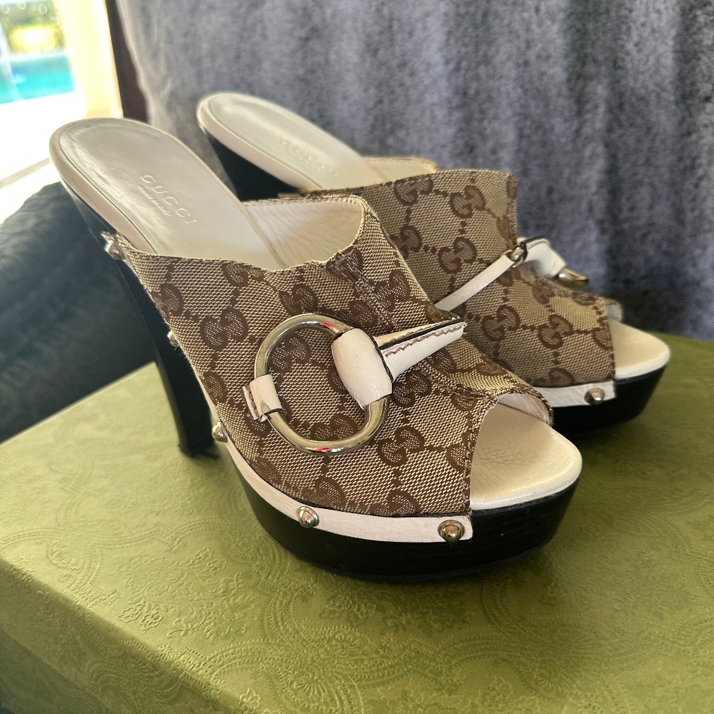 GUCCI HEELS - Picture 2 of 6